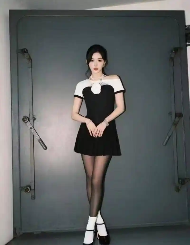 孔雪儿出生于湖北,是中国女子演唱团体蜜蜂少女队成员,她不仅歌唱技巧