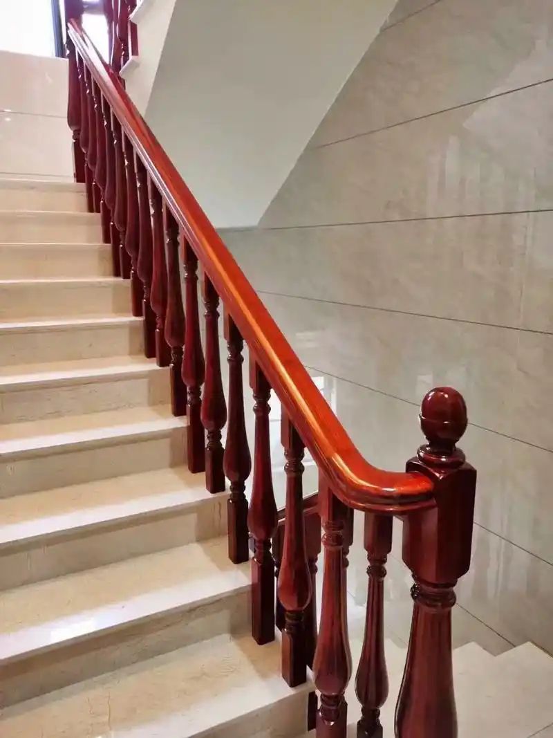 南宁农村自建房#实木楼梯扶手 #实景拍摄效果 #农村自建房 - 抖音