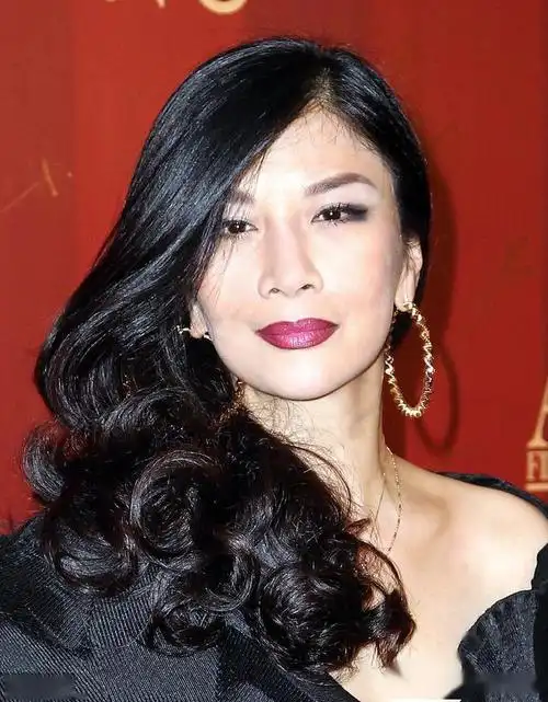 50多岁的吴家丽完美诠释女人味就是她了