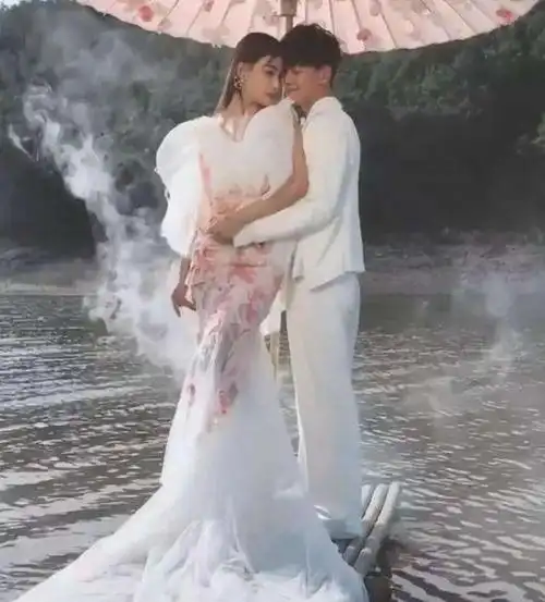 任嘉伦为啥不晒妻子跳过结婚宣布生娃妻子现状令人羡慕