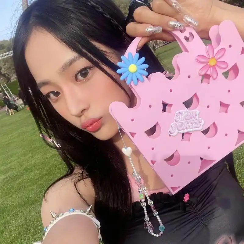 女团头像Ⅱ金玟池minji 宝宝真的好可爱好可爱9797