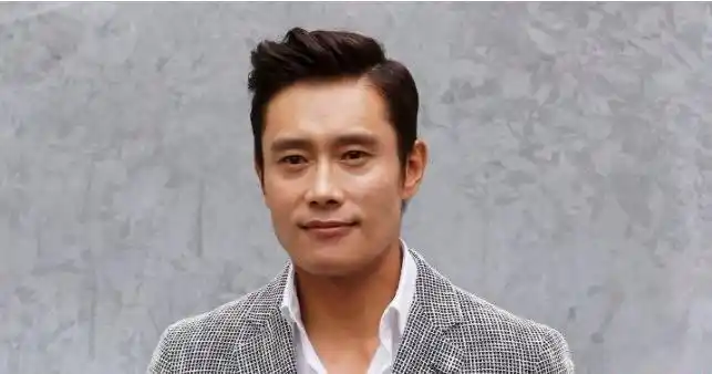 韩国男明星十大帅哥 宋仲基,孔刘和金秀贤纷纷入列