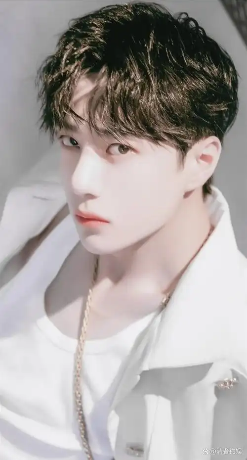 叶音7年女友爆光男方劲爆聊天内容,王一博新电影或受影响!