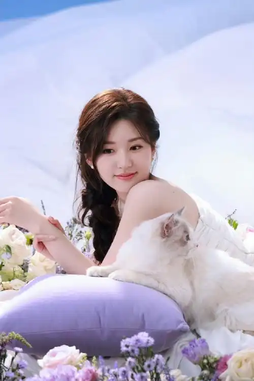 赵露思童话适配度##赵露思蓝色背带造型