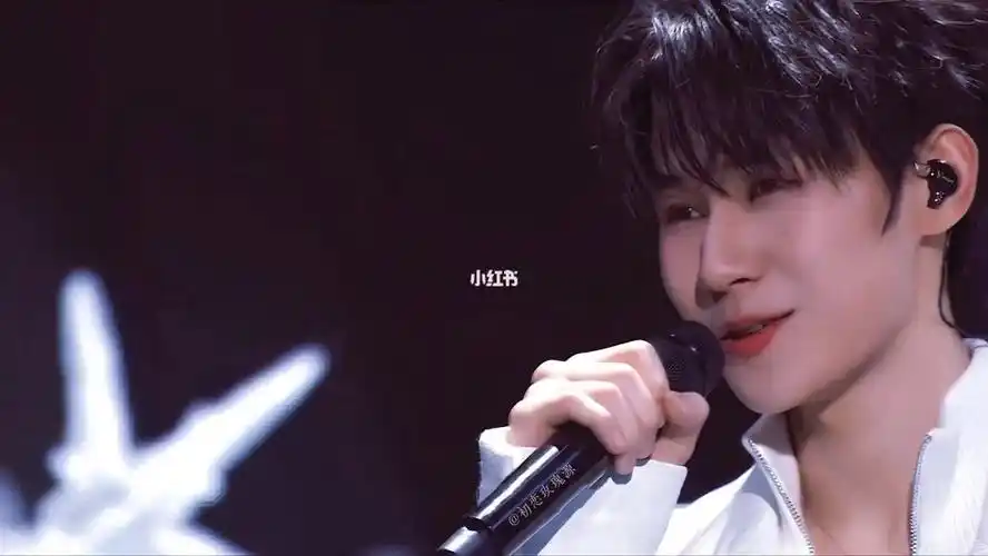 好美#tnt时代少年团  #壁纸  #张真源