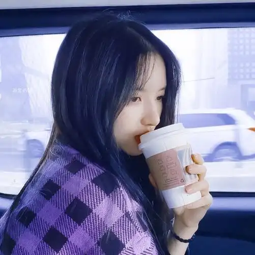 刘些宁头像//拿图点赞 - 堆糖,美图壁纸兴趣社区