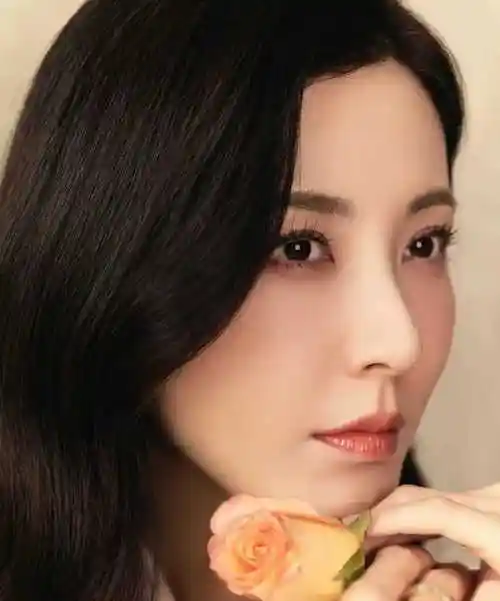 曾黎光脚丫自拍惊艳气质超凡脱俗美得宛若仙子