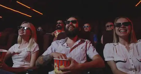 电影院观众图片-电影院观众素材-电影院观众插画-摄图新视界