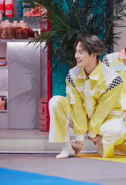 王嘉尔说好六街舞美非常可以##王嘉尔说好朋友相聚今晚见