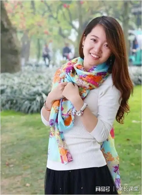 本文作者李若辰,著名教育专家刘称莲之女,毕业于北京大学中文系,现于