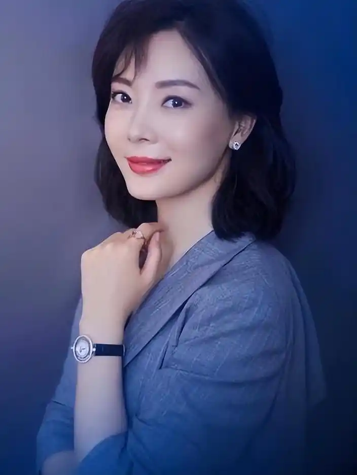 40岁一50岁女最新发型 45岁左右8款短发-北京百科网