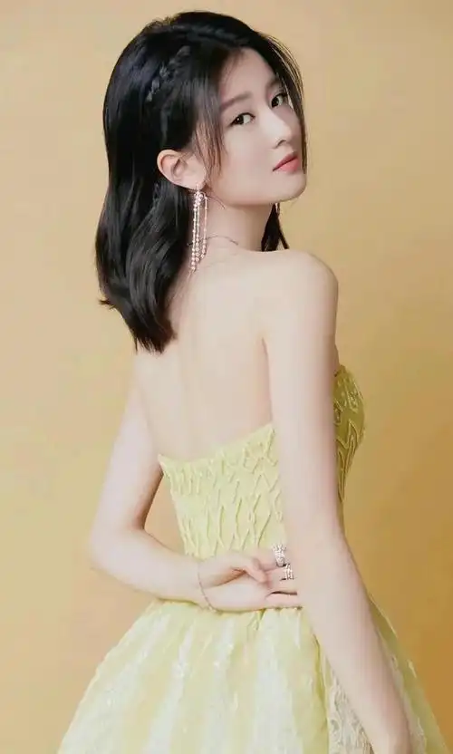 乔欣:灵动与优雅的时尚女神