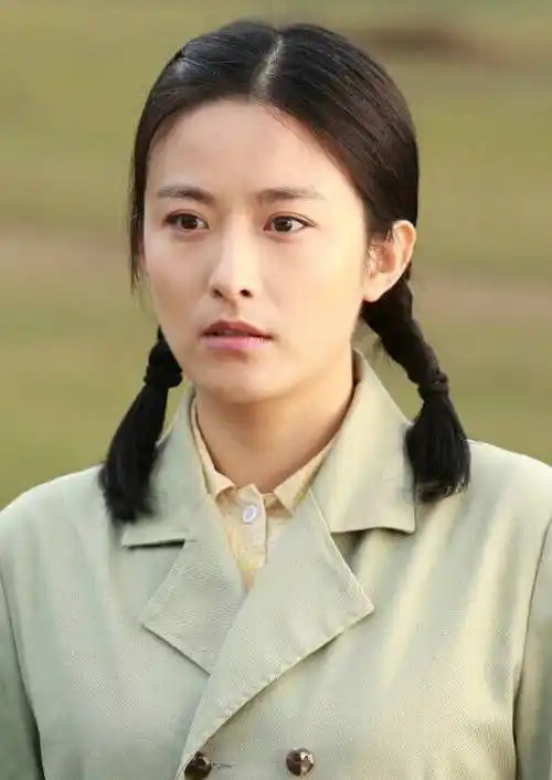 徐百卉明星资料介绍-主演的电影电视剧大全-天空影院