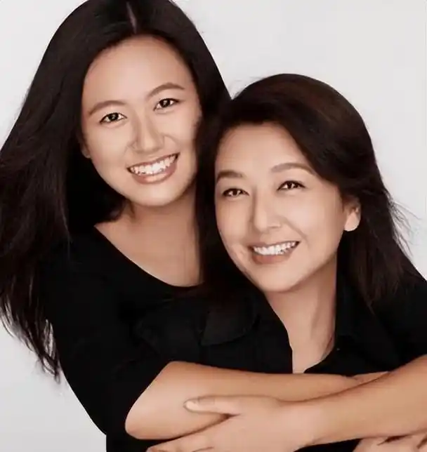 幕后英雄的真爱奇迹:田小洁与江珊的不凡婚姻之路 江珊,90年代的女神