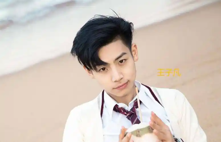 原创怦然心动20岁2才播出一集就翻车7位素人嘉宾剩6人