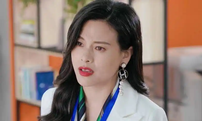 比杨紫小两岁却在剧中演她妈妈女演员郝文婷年龄遭误传