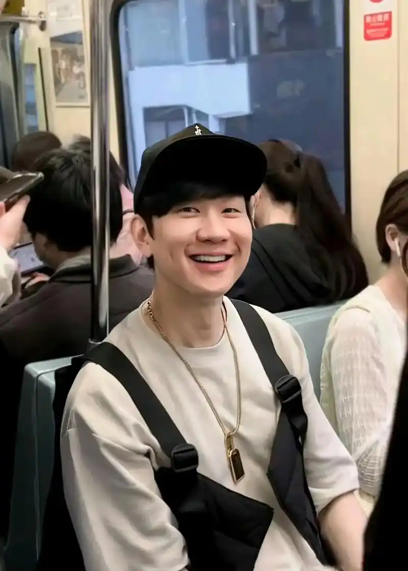 林俊杰壁纸.谁的老公快来认领,要图的评论区扣1.#jj林俊杰 - 抖音