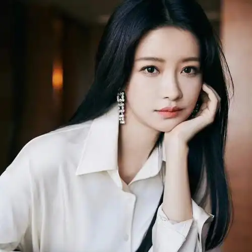 孙怡 の 头像 /图源见logo 676767侵删