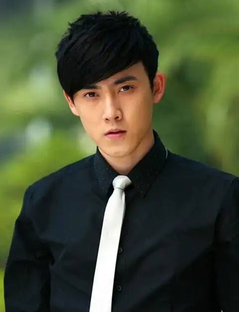 《爱的阶梯》张皓天扮演者张睿个人资料及私密生活照