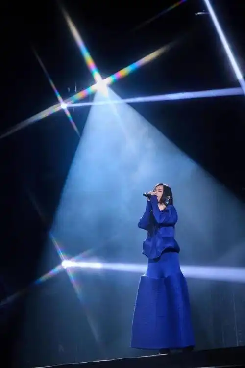 说到最值得看的华语女歌手演唱会,徐佳莹必有一席之地,这次巡演从主题