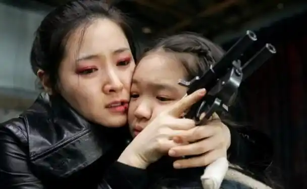 韩剧女神老公pk李英爱老公年龄大,孙艺珍老公帅,韩佳人最幸福