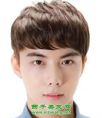 男生发型斜刘海铲两边图片