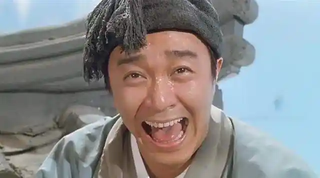 而不得的不甘,还有望尘莫及的遗憾,即便这其中有像撒贝宁的真人凡尔赛