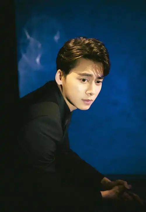 李易峰北京电影节帅气图片15