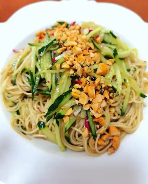 夏日开胃凉拌面做法