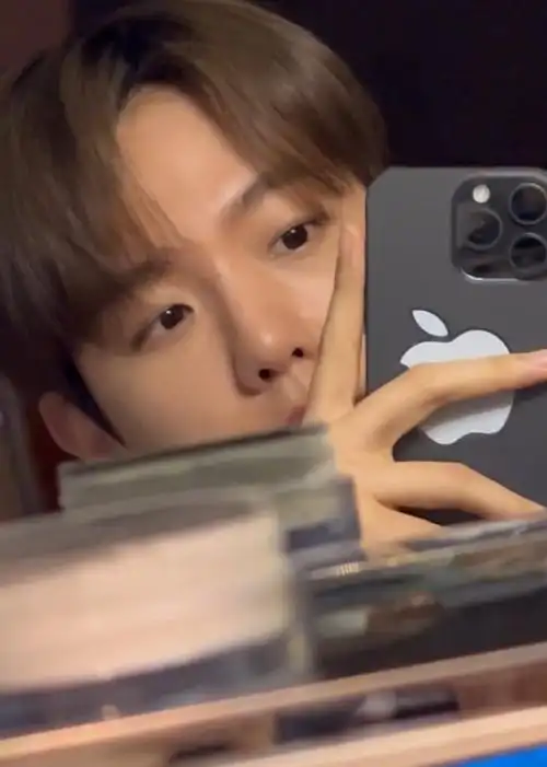 边伯贤英雄联盟单曲paranoia##边伯贤