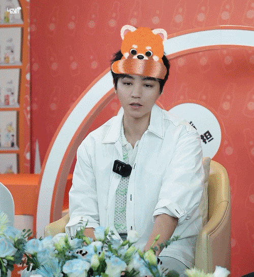 超话|#王俊凯金尘茶品牌代言人#  240328 金尘茶直播    奇迹宝宝!