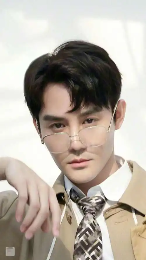 王凯|佼佼者|男演员_新浪新闻