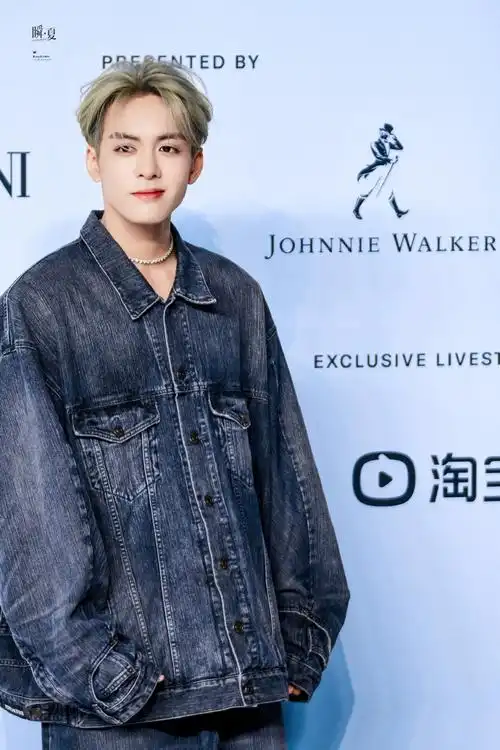 曾舜晞超话/#曾舜晞gq盛典#少爷…@曾舜晞joseph