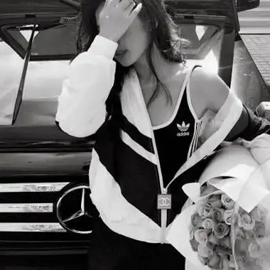 黑白女生头像高冷霸气魅世女王