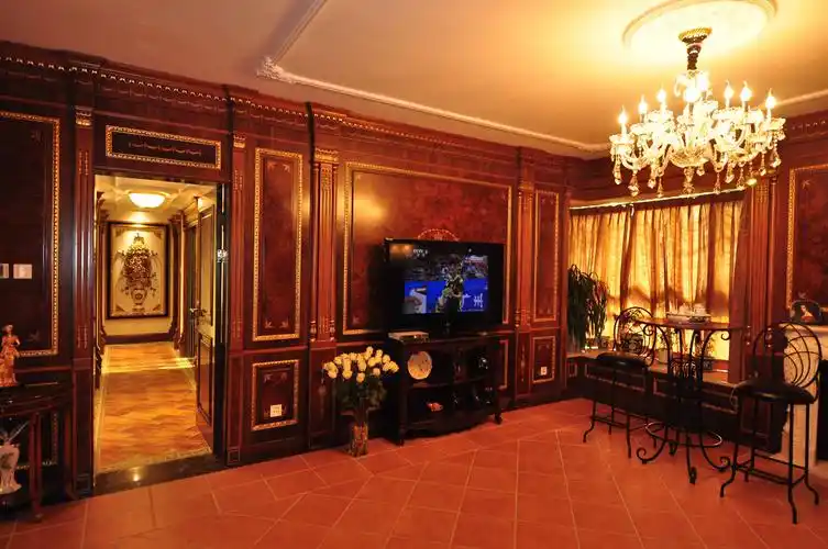 宫廷风格三居室150平米20万-南方传媒大厦装修案例-广州房天下家居