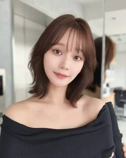 新时尚女发,好看不落伍,你看美不美_发型_锁骨_风格