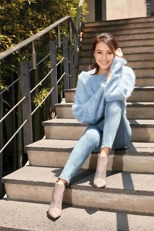 "国民女神"高圆圆的日常穿搭简约又高级,抛开颜值不说衣品真好