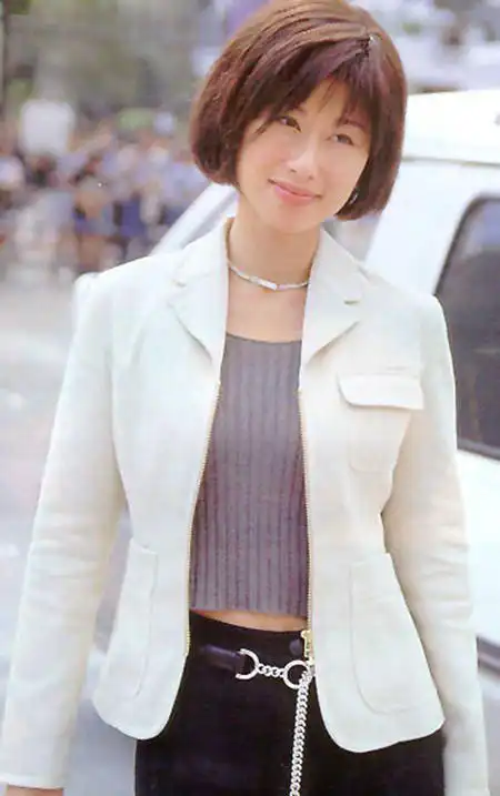 图叶倩文年轻照片曝光曾获得奖项引关注