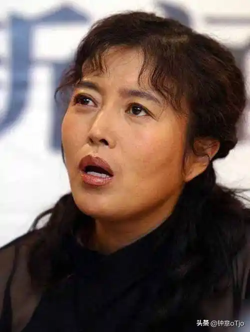 孙红雷前女友丁嘉丽,至今还是单身,表示最后悔的就是捧红孙红雷_经历