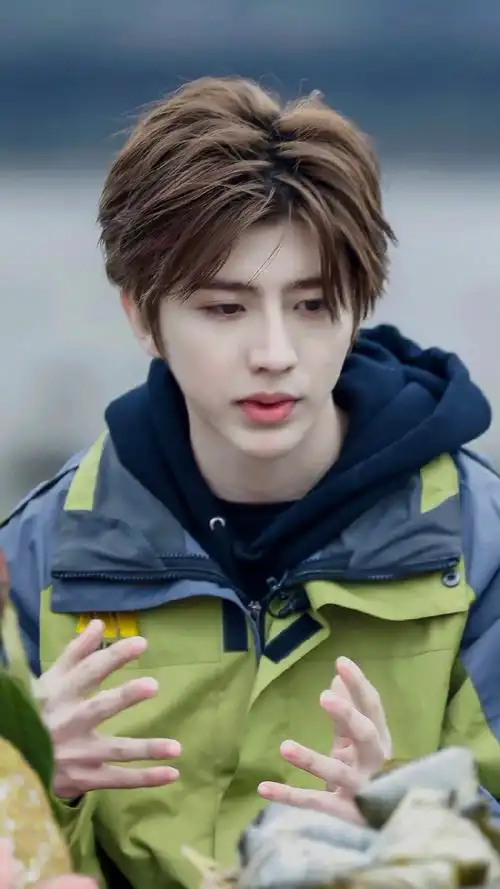 天真且烂漫,真诚又可爱#蔡徐坤#hug me(抱我)