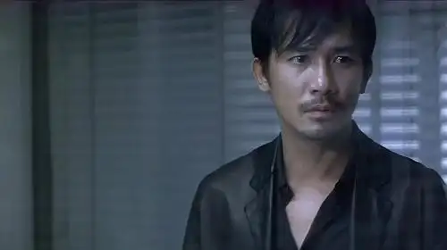 梁朝伟人生经历,感情曲折终获幸福