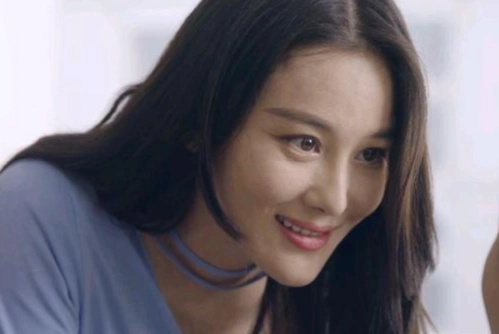 张馨予婚后出演《完美关系》,颜值备受嘲讽,差距太大