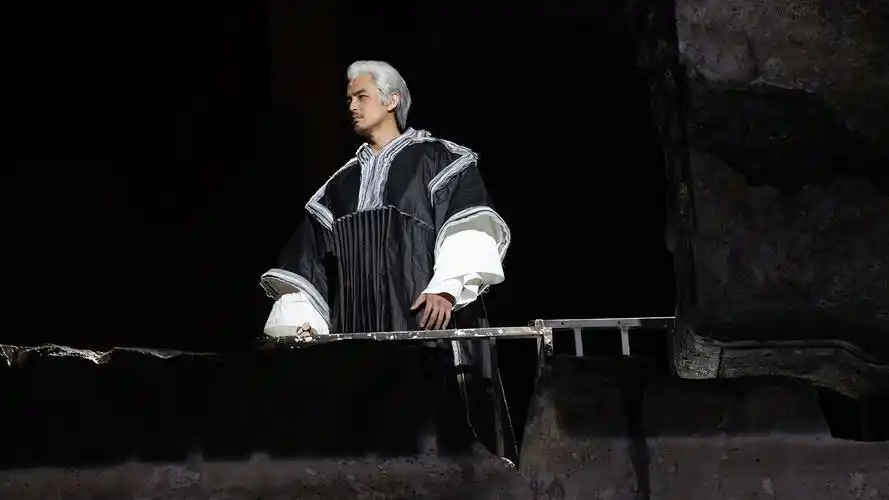 明道音乐剧《赵氏孤儿》明道唱功演技大受好评实力跨界 座无虚席成功