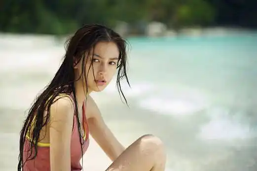 杨颖罕见穿比基尼秀身材,角度大胆性感满分_徐娇_网友_孩子