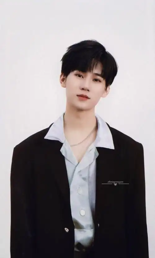 有多少姐妹get到了张真源的颜值