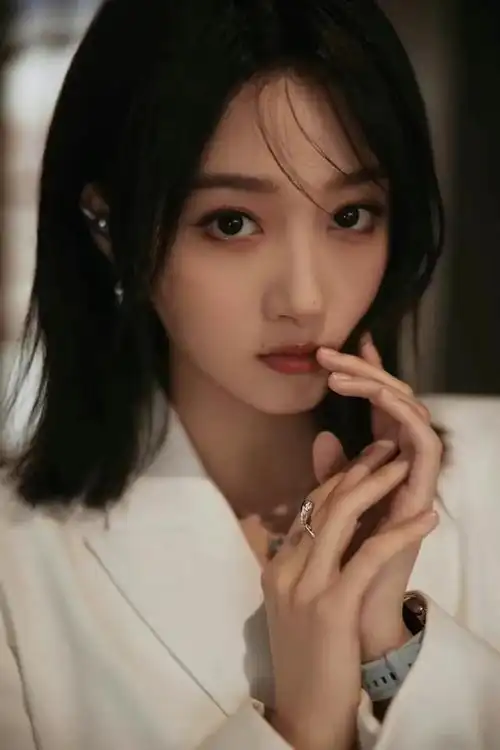 关晓彤背后的故事