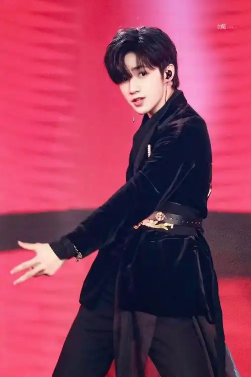 刘耀文最新舞台照片