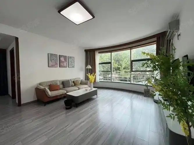 如意花园 3室2厅2卫 精装修112平米,澳门路138号