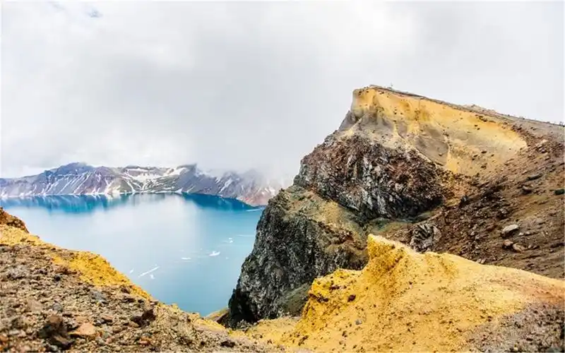 长白山天池唯美高清桌面壁纸