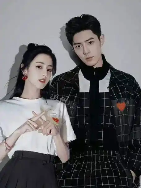 网友p的肖战迪丽热巴合照